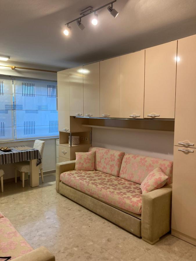 Piazza Center Studio Tiranë Ngoại thất bức ảnh